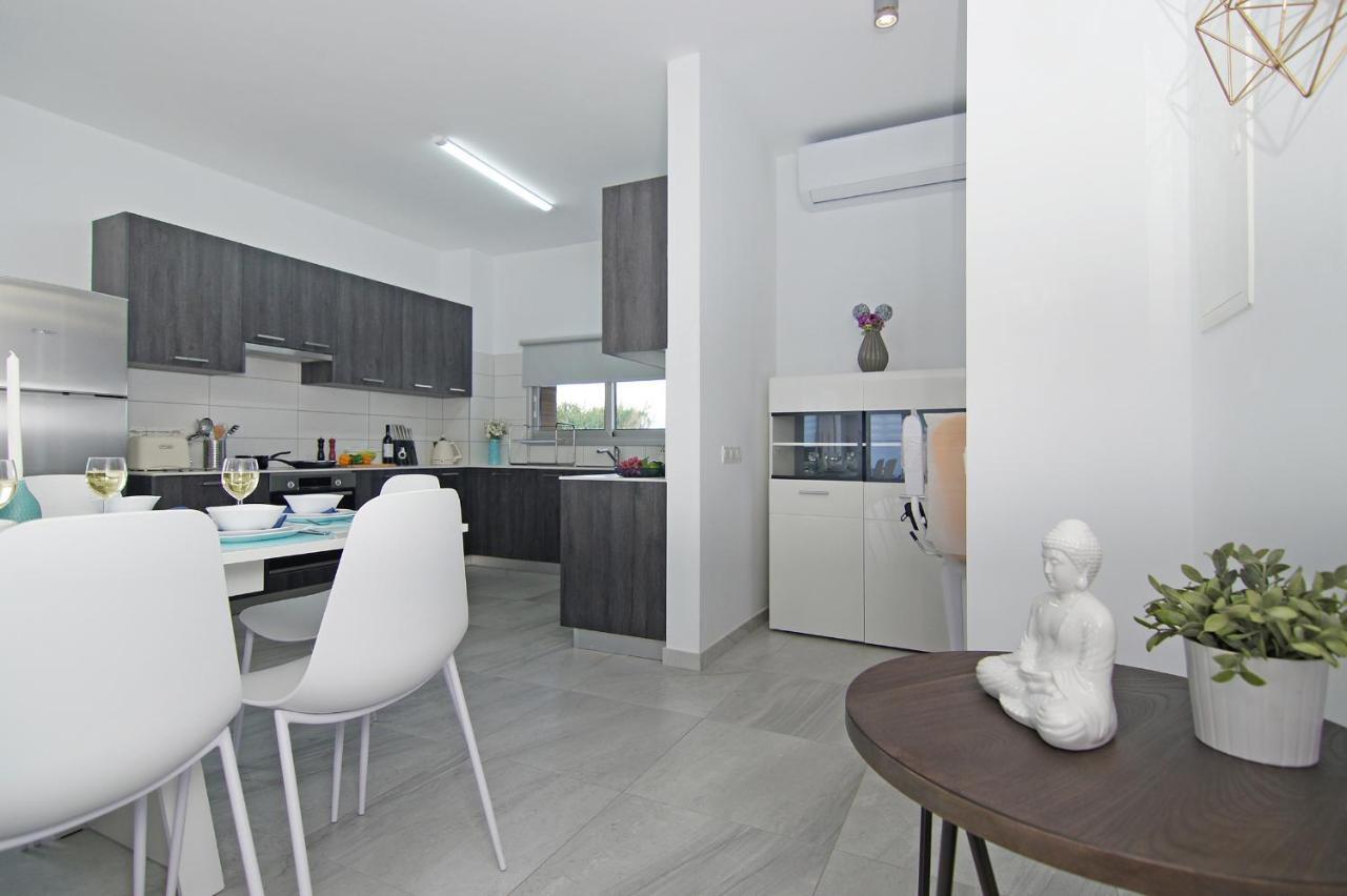 Villa Thea Athena Protaras Luaran gambar